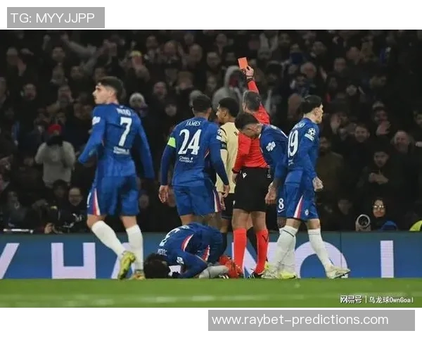 英超激战曼联与AC米兰战成平局乌龙球瞬间引发全场热议与十大精彩进球回顾