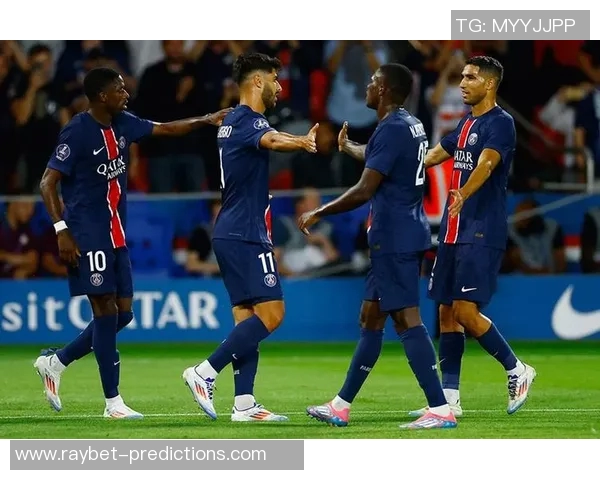 西甲激战巴黎圣日耳曼狂胜尤文图斯五球大捷引发全场沸腾