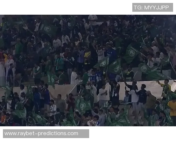 中超赛场惊现冷门马竞逆转AC米兰红牌事件引发全场热议 中超赛场惊现冷门马竞逆转AC米兰红牌事件引发全场热议