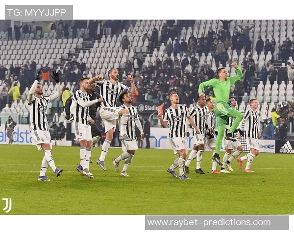 友谊赛精彩回顾:那不勒斯绝杀尤文图斯全场沸腾瞬间解析 友谊赛精彩回顾:那不勒斯绝杀尤文图斯全场沸腾瞬间解析