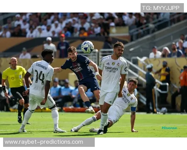 世界杯激战巴黎圣日耳曼逆转皇马红牌争议引发全场热议与十大精彩进球回顾