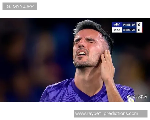 中超激战巴萨险胜巴黎红牌事件引发全场热议与争议