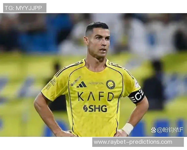 国王杯曼联大胜多特蒙德点球大战引发争议全场沸腾